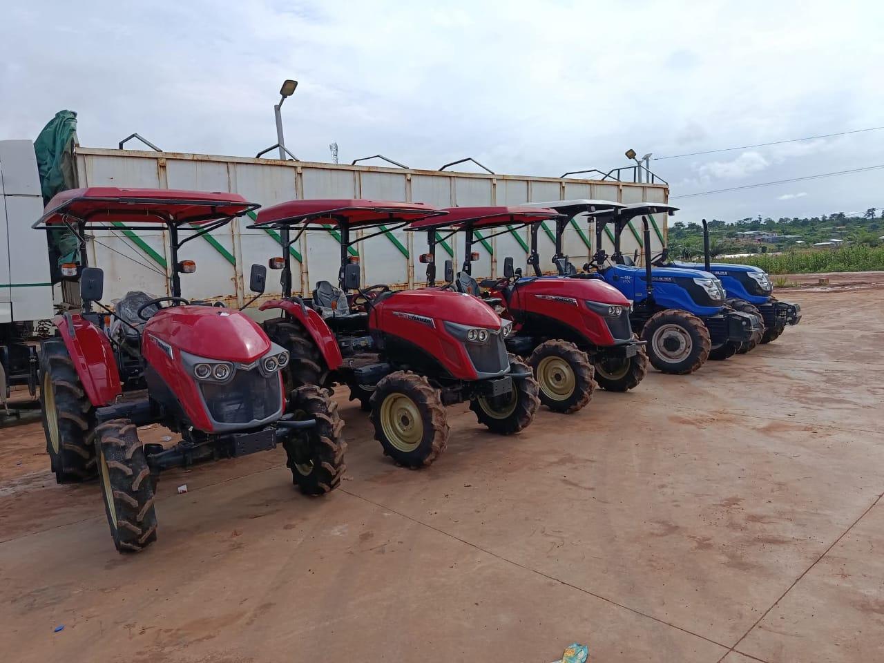 Nouveaux tracteurs BARA COOP-CA